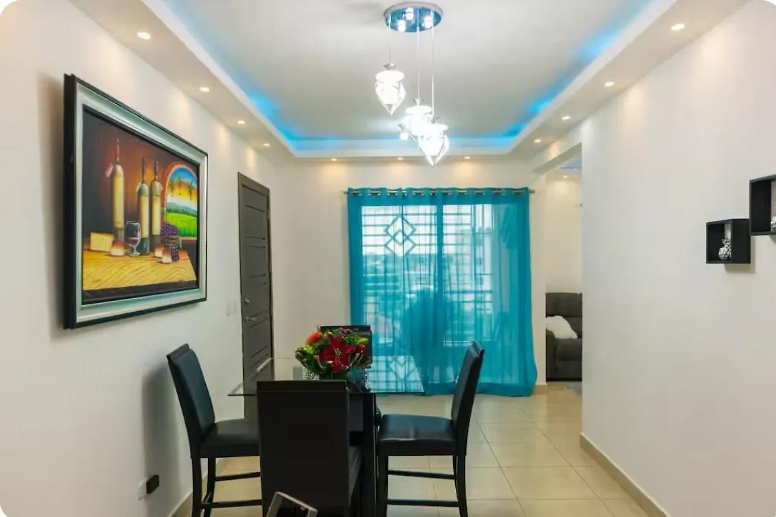 Esmeralda Modern Apartment At Romana Del Oeste ラ・ロマーナ 0*,