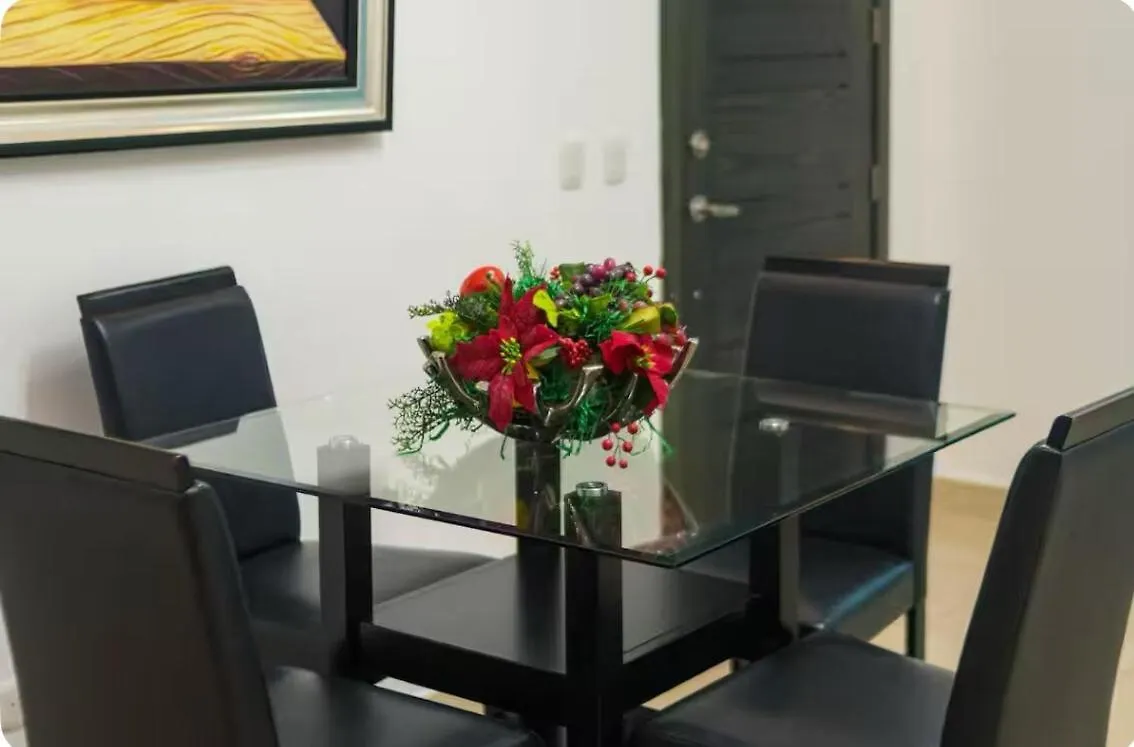 Esmeralda Modern Apartment At Romana Del Oeste ラ・ロマーナ